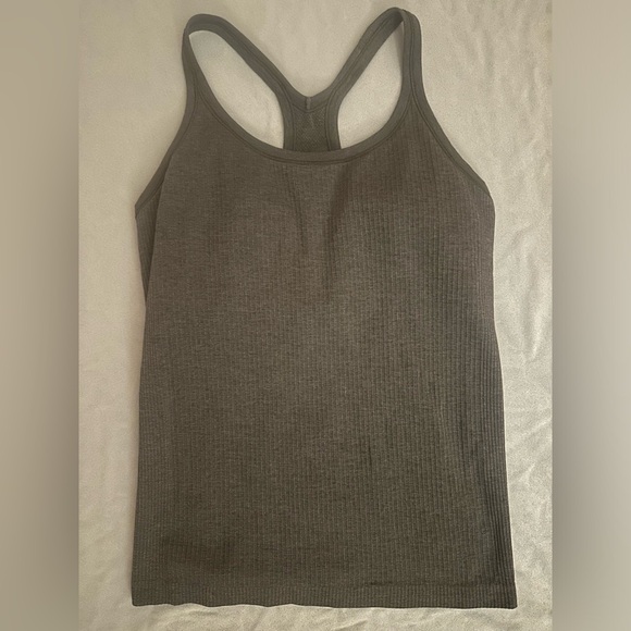Ebb to Street Tank Top
Light Support, B/C Cup. Lululemon Tank, NWOT. - Picture 2 of 5